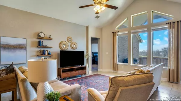 709 Oitavos Street, Schertz, TX 78108