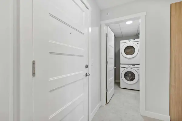 125 Wolf Hollow CRES SE #418, Calgary, AB T2X 5W9
