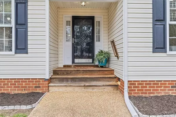 6848 Bixby LN, Chesterfield, VA 23838