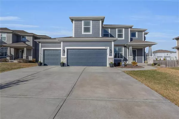 19018 W 169th ST, Olathe, KS 66062