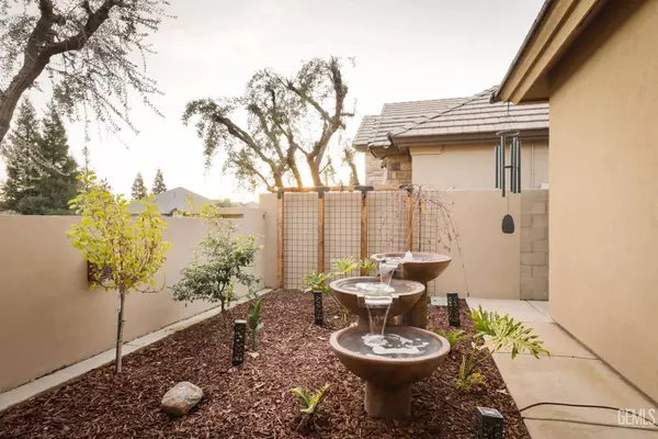 9240 Brunello Court, Bakersfield, CA 93314