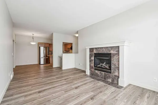 8000 Wentworth DR SW #303, Calgary, AB T3H 5K8