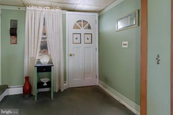 206 BURRS MILL RD, Southampton, NJ 08088