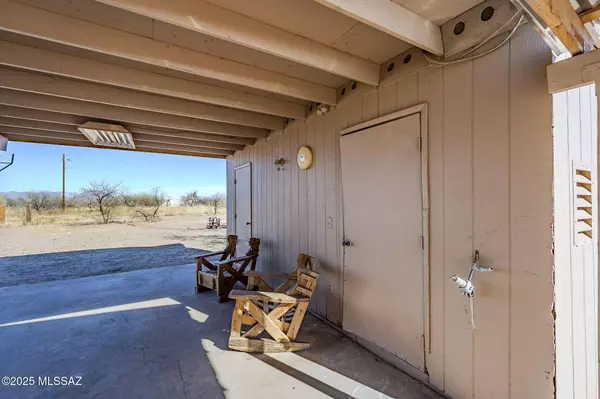 6190 S Marstellar Road, Tucson, AZ 85735