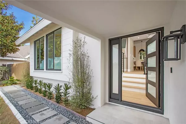 2016 Phalarope CT, Costa Mesa, CA 92626