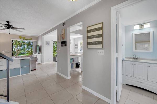 7200 NW 2nd Ave #38, Boca Raton, FL 33487