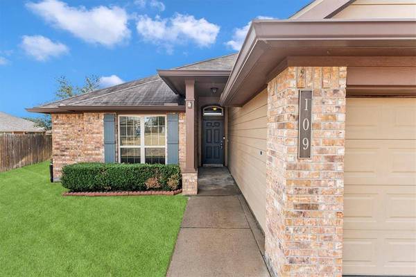 109 Oakwood CT, Huntsville, TX 77320