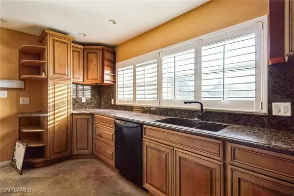 6766 Overlook DR, Fort Myers, FL 33919