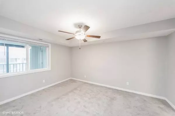 4837 NW 86th Street #31, Urbandale, IA 50322