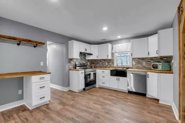 108 S Rose Hill Rd, Rose Hill, KS 67133