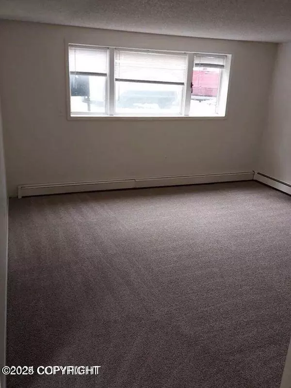 1507 W 45th AVE, Anchorage, AK 99503