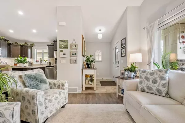 125 Ravenstern CRES SE, Airdrie, AB T4A 0W3