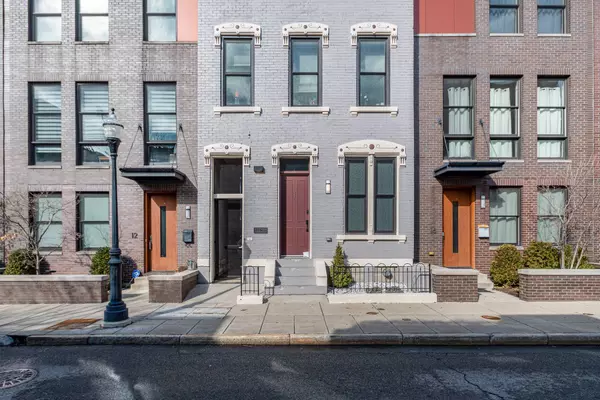 14 Mercer St #4, Cincinnati, OH 45202-7179