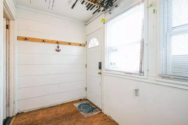 13 paula, Green Creek, NJ 08204