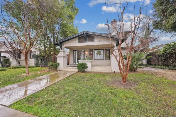 1115 W Center Avenue, Visalia, CA 93291