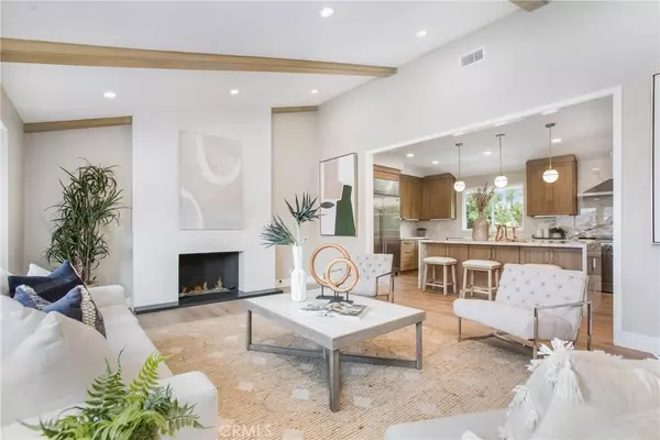 2016 Phalarope CT, Costa Mesa, CA 92626