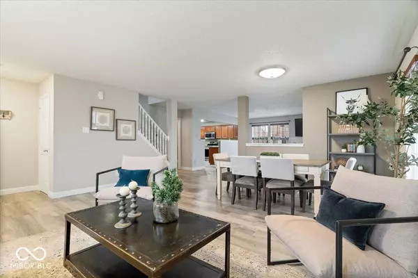 8368 S Midnight DR, Pendleton, IN 46064