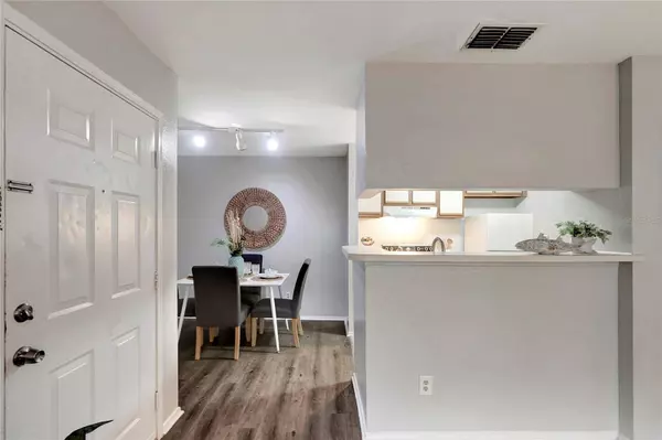 1400 GANDY BLVD N #1407, St Petersburg, FL 33702