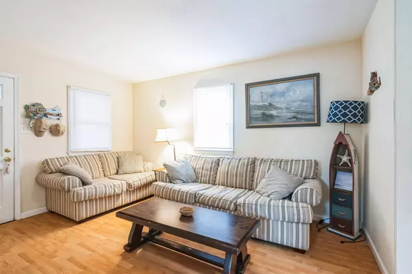 13 paula, Green Creek, NJ 08204