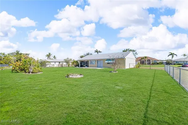 4118 SE 10th CT, Cape Coral, FL 33904