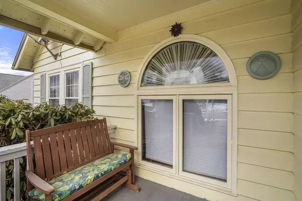 72 Kenwood Ave, Worcester, MA 01605