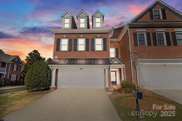 7543 Bluestar LN, Charlotte, NC 28226