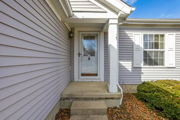 3382 Lindstrom Drive, Columbus, OH 43228