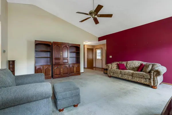 3382 Lindstrom Drive, Columbus, OH 43228