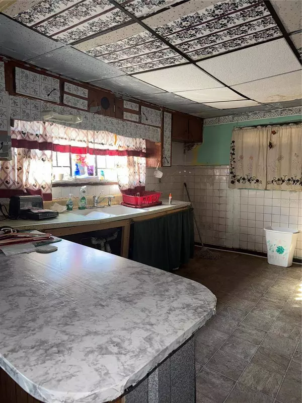 2424 CORRINE ST, Tampa, FL 33605