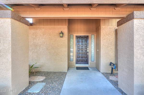 4027 E PUEBLO Avenue, Mesa, AZ 85206