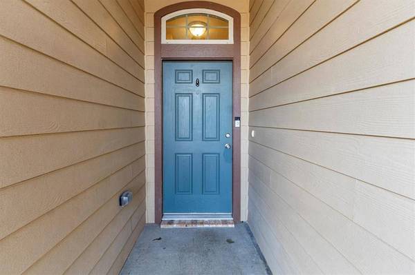 109 Oakwood CT, Huntsville, TX 77320