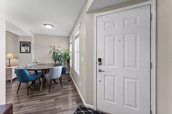 64 Canoe SQ SW, Airdrie, AB T4B 2C9