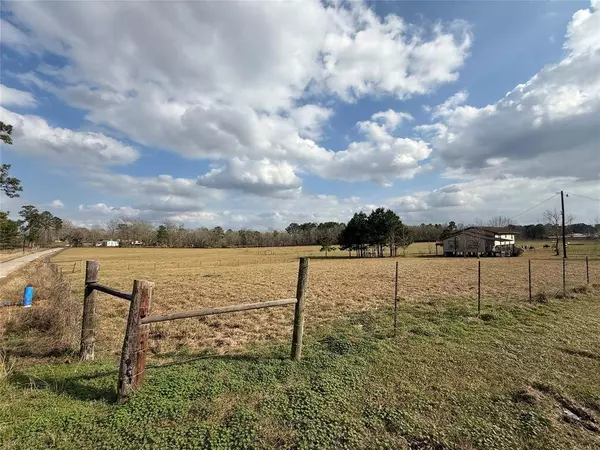 1730 County Road 332, Cleveland, TX 77327
