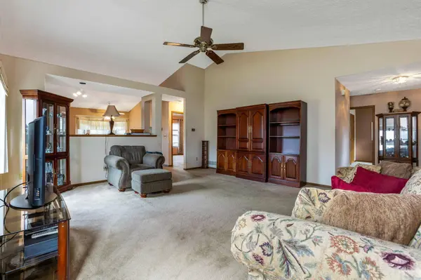 3382 Lindstrom Drive, Columbus, OH 43228