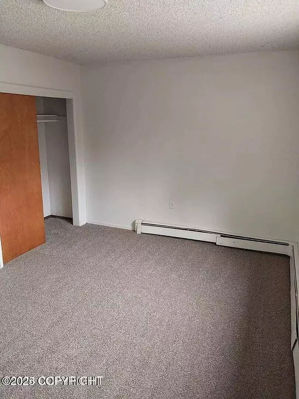 1507 W 45th AVE, Anchorage, AK 99503