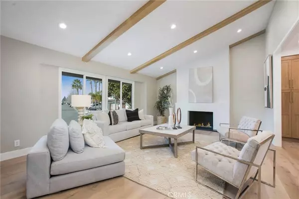 2016 Phalarope CT, Costa Mesa, CA 92626