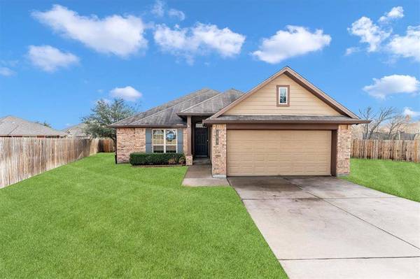 109 Oakwood CT, Huntsville, TX 77320