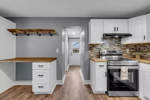 108 S Rose Hill Rd, Rose Hill, KS 67133