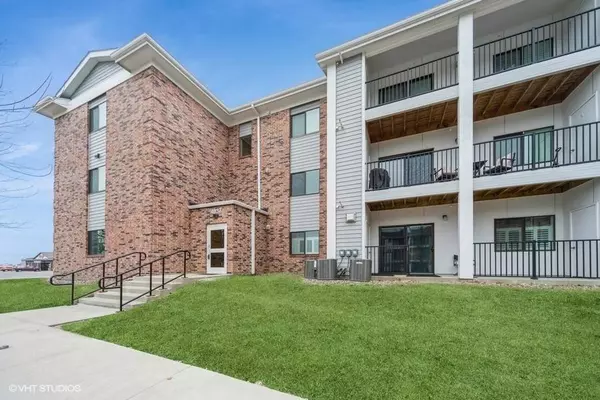 4837 NW 86th Street #31, Urbandale, IA 50322