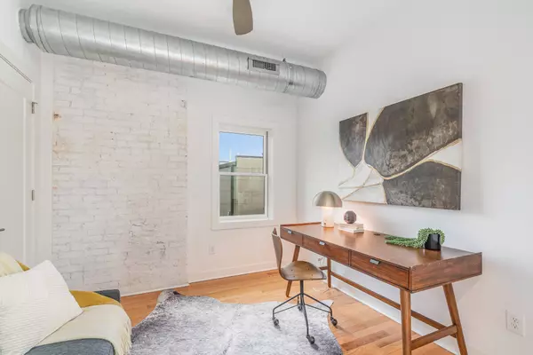 14 Mercer St #4, Cincinnati, OH 45202-7179