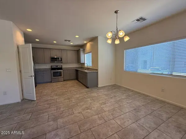 1745 W POLLACK Street, Phoenix, AZ 85041