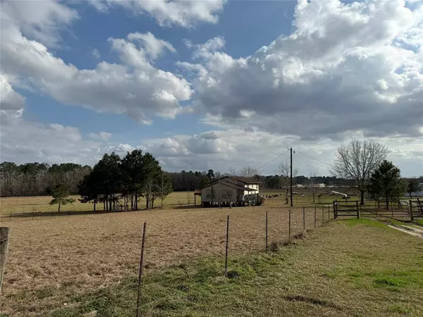 1730 County Road 332, Cleveland, TX 77327