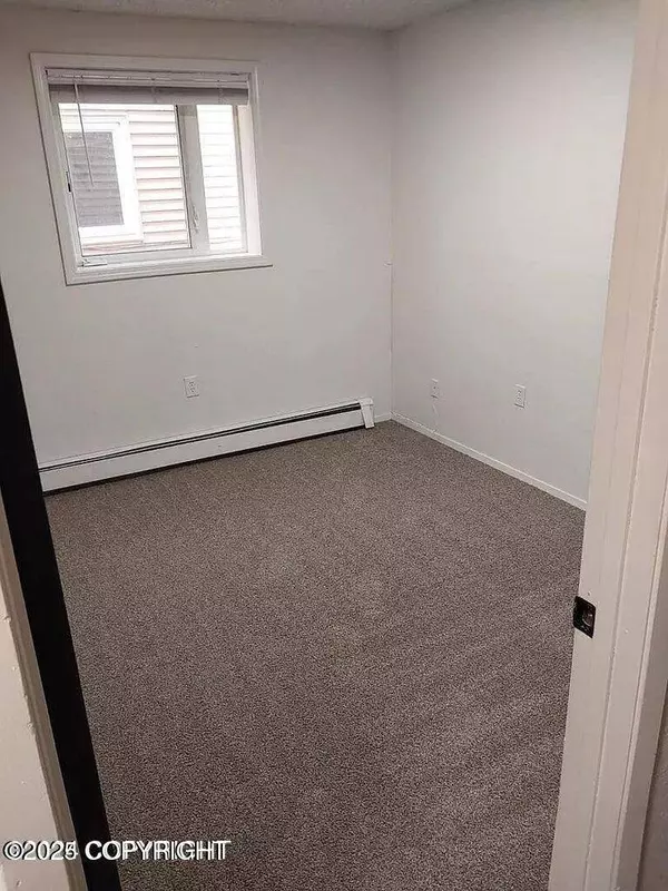 1507 W 45th AVE, Anchorage, AK 99503