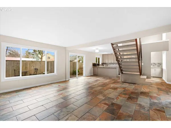 6833 SE REEDWAY ST, Portland, OR 97206