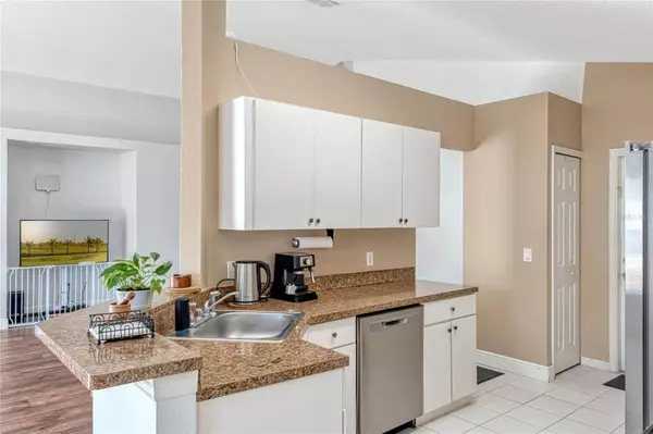 5726 ESSEX ISLE DR, Orlando, FL 32829