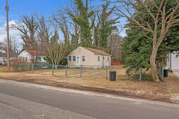 13 paula, Green Creek, NJ 08204