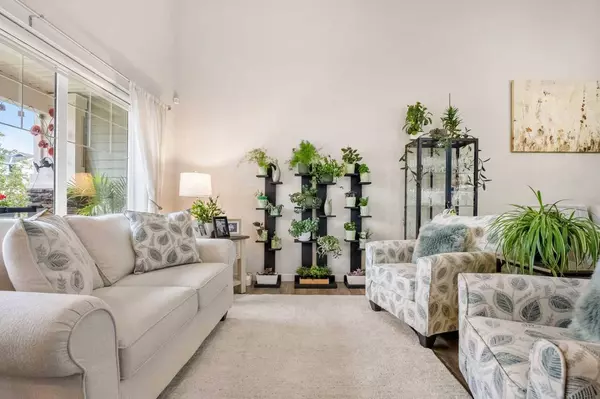 125 Ravenstern CRES SE, Airdrie, AB T4A 0W3