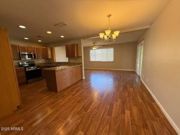 1954 W KERRY Lane, Phoenix, AZ 85027