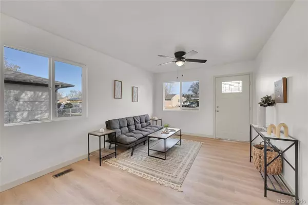 1815 Seminole LN, Pueblo, CO 81001