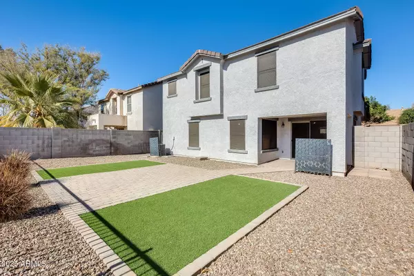 1081 E LOWELL Court, Gilbert, AZ 85295